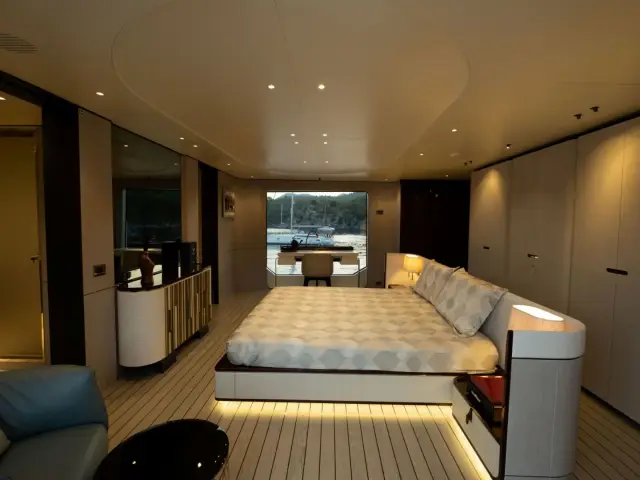 LOVE T | Azimut Grande 35  — 61 / 61