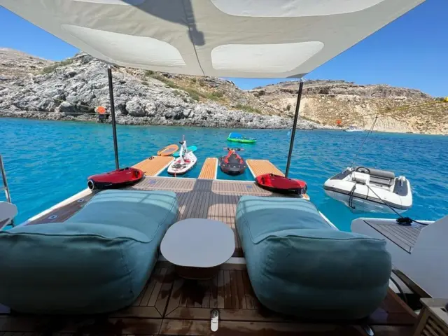 LOVE T | Azimut Grande 35  — 32 / 61