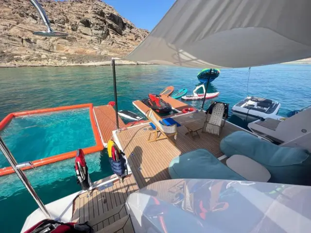 LOVE T | Azimut Grande 35  — 30 / 61