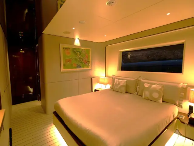 LOVE T | Azimut Grande 35  — 60 / 61