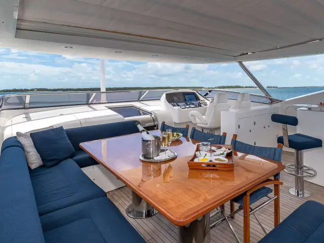 EMRYS | Sunseeker 98 — 9 / 22