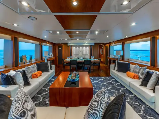 EMRYS | Sunseeker 98 — 15 / 22