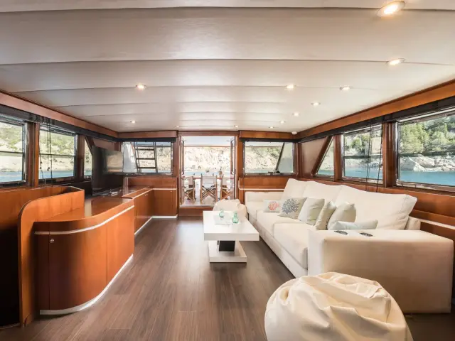 SPIRIT OF MK | CRN Ancona 34M — 14 / 28