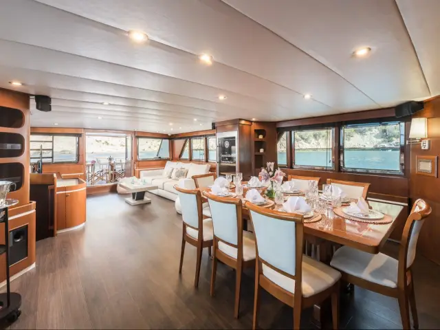 SPIRIT OF MK | CRN Ancona 34M — 15 / 28