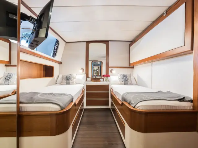SPIRIT OF MK | CRN Ancona 34M — 27 / 28