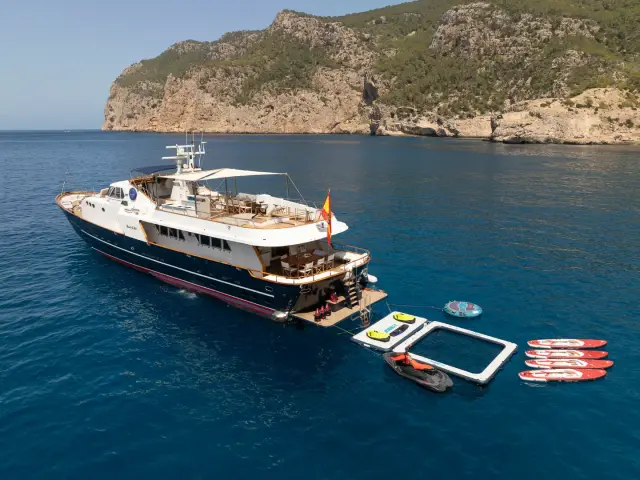 SPIRIT OF MK | CRN Ancona 34M — 8 / 28