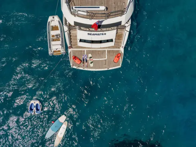 SEAWATER II | Sunseeker 86 — 6 / 39
