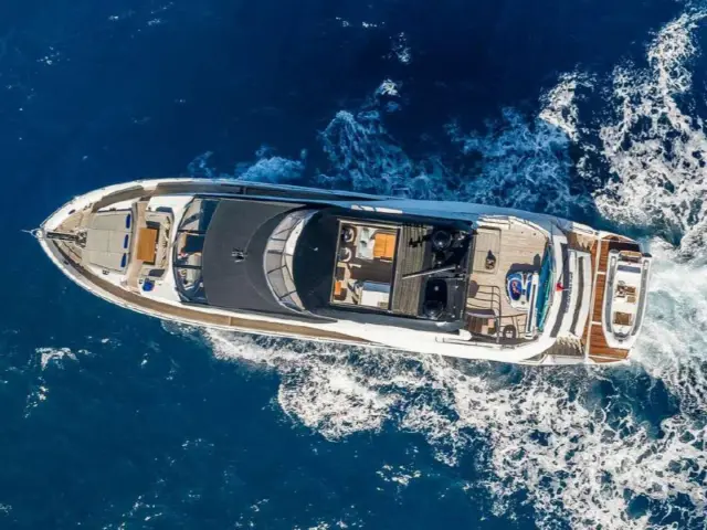 SEAWATER II | Sunseeker 86 — 2 / 39