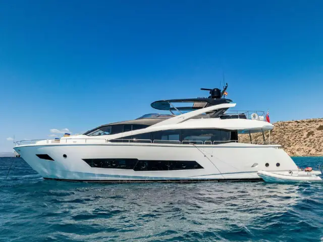SEAWATER II | Sunseeker 86 — 1 / 39