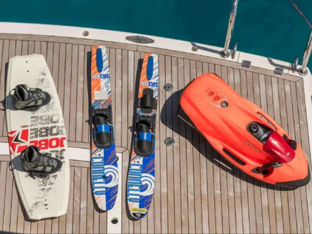 SEAWATER II | Sunseeker 86 — 39 / 39