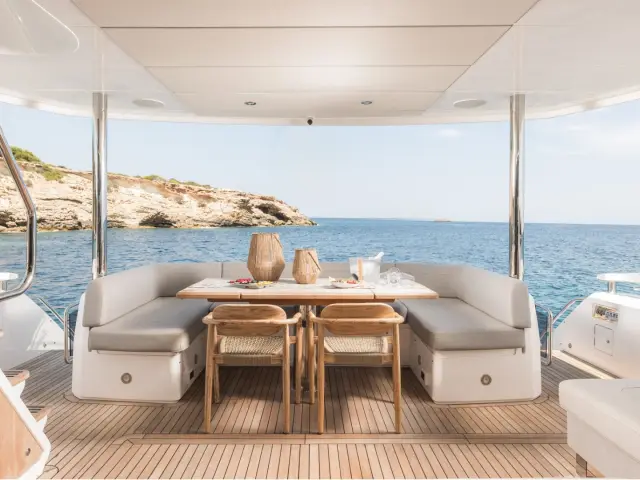 SAAHSA | Sunseeker 76 — 11 / 20