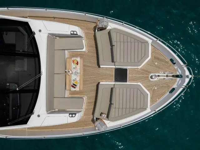 SAAHSA | Sunseeker 76 — 8 / 20