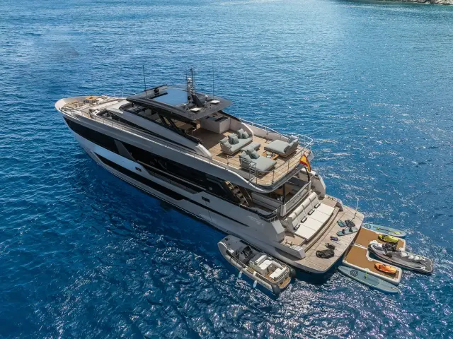 NAILU + | Ferretti 1000 — 6 / 34