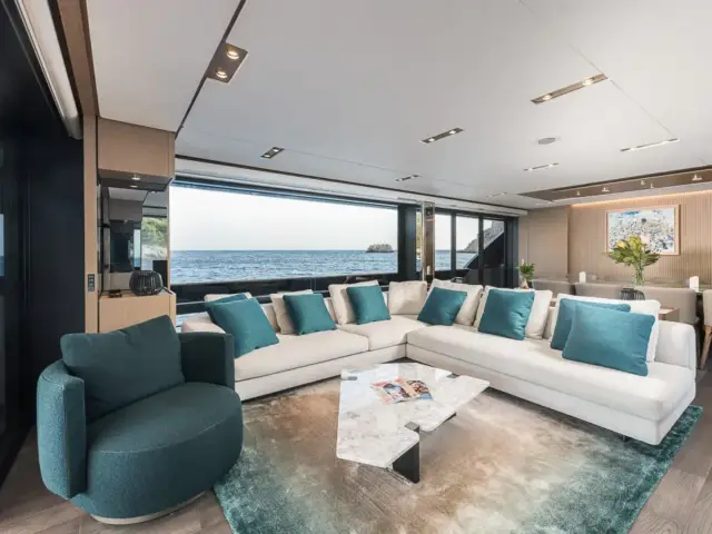 NAILU + | Ferretti 1000 — 19 / 34