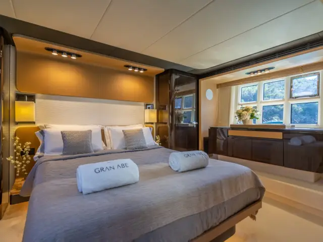 GRAN ABE II | Azimut 77S — 12 / 13