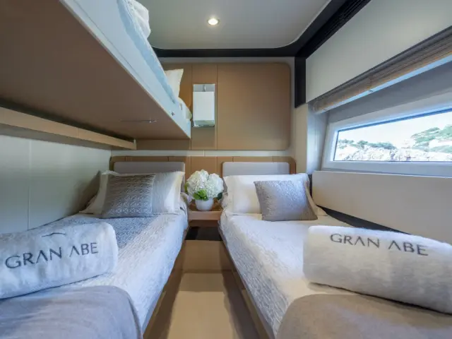 GRAN ABE II | Azimut 77S — 10 / 13