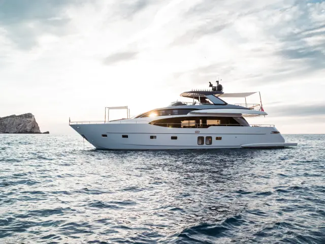 MOONSHOT | Sanlorenzo 80 — 3 / 61
