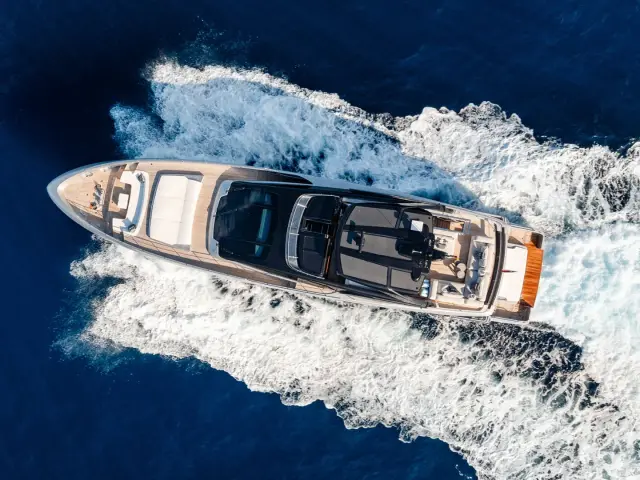 LEMON NOT LIME | Riva Corsaro 102 — 6 / 27