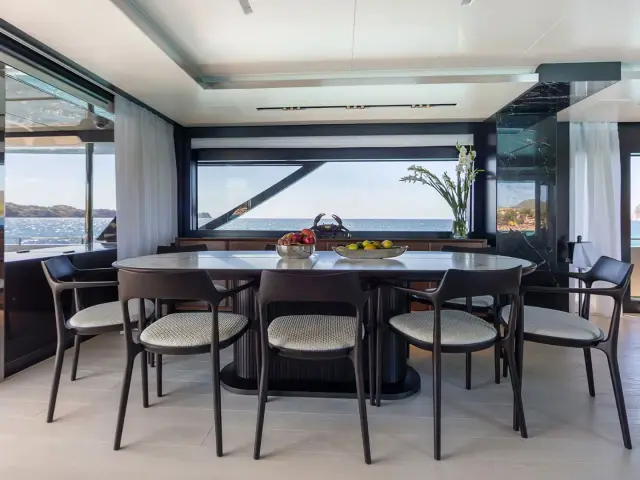 LEMON NOT LIME | Riva Corsaro 102 — 23 / 27