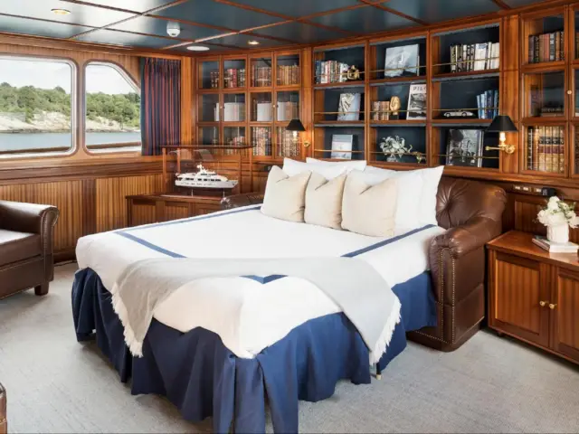 LADY VICTORIA | Feadship 120 — 16 / 18