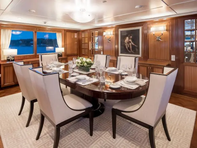 LADY VICTORIA | Feadship 120 — 12 / 18