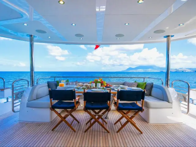 ACCIDENTAL SUCCESS II | Sunseeker 95 — 13 / 29