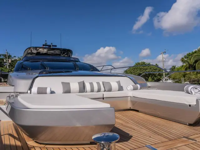 BEYOND BEYOND | Riva 90 Argo — 6 / 25