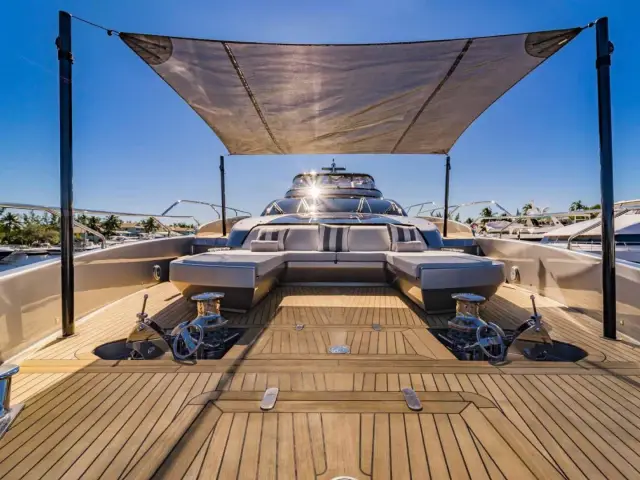 BEYOND BEYOND | Riva 90 Argo — 8 / 25
