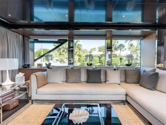 BEYOND BEYOND | Riva 90 Argo — 14 / 25