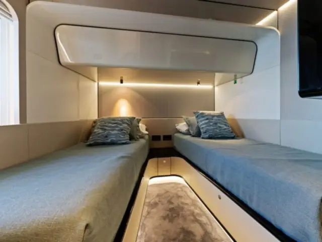 COMPASS | Azimut 88 — 59 / 64