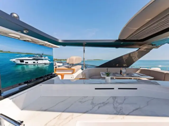 COMPASS | Azimut 88 — 14 / 64