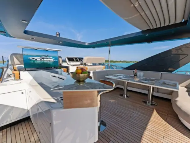 COMPASS | Azimut 88 — 15 / 64