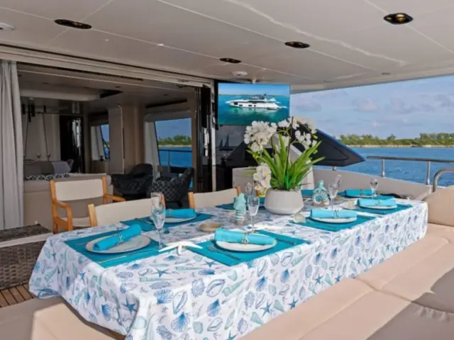 COMPASS | Azimut 88 — 44 / 64