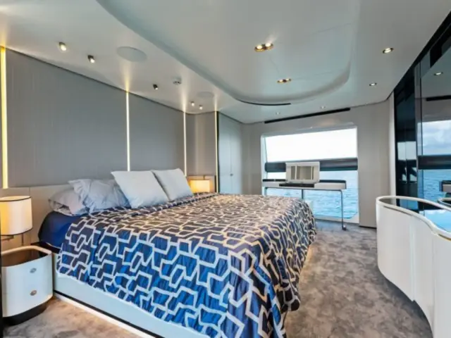 COMPASS | Azimut 88 — 10 / 64