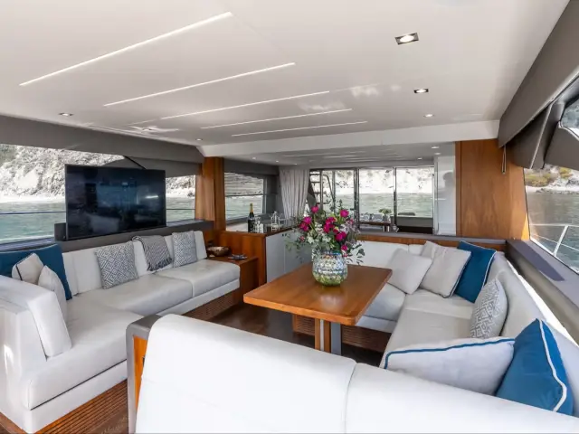 MY Lanonno | Sunseeker Manhattan 66 — 19 / 30