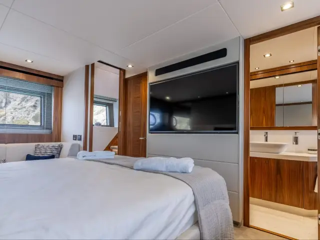 MY Lanonno | Sunseeker Manhattan 66 — 23 / 30