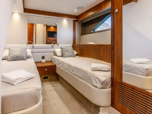 MY Lanonno | Sunseeker Manhattan 66 — 30 / 30