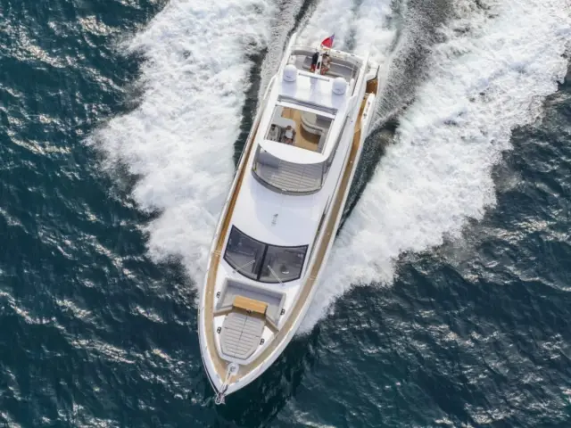 MY Lanonno | Sunseeker Manhattan 66 — 4 / 30
