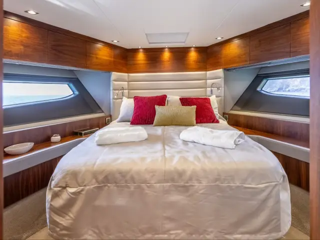 MY Lanonno | Sunseeker Manhattan 66 — 28 / 30