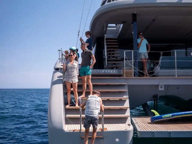SHADES OF GREY | Sunreef 80 — 14 / 45