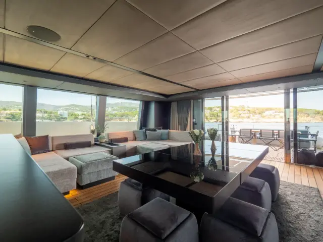 SHADES OF GREY | Sunreef 80 — 35 / 45