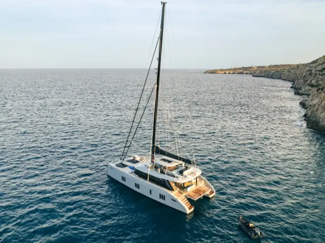 SHADES OF GREY | Sunreef 80 — 6 / 45