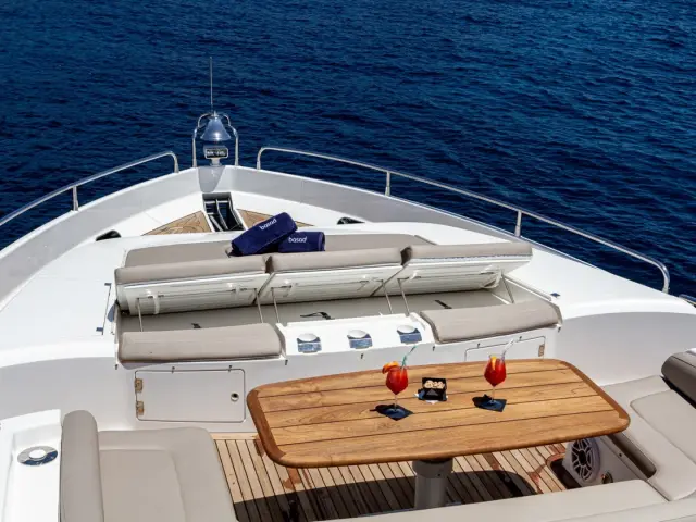 BASAD | Sunseeker Predator 84 — 11 / 37