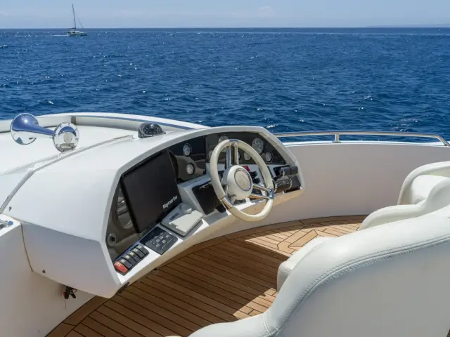 BASAD | Sunseeker Predator 84 — 9 / 37