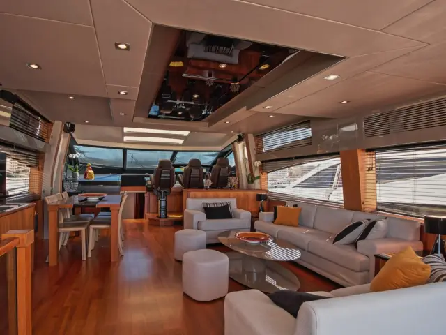 BASAD | Sunseeker Predator 84 — 24 / 37