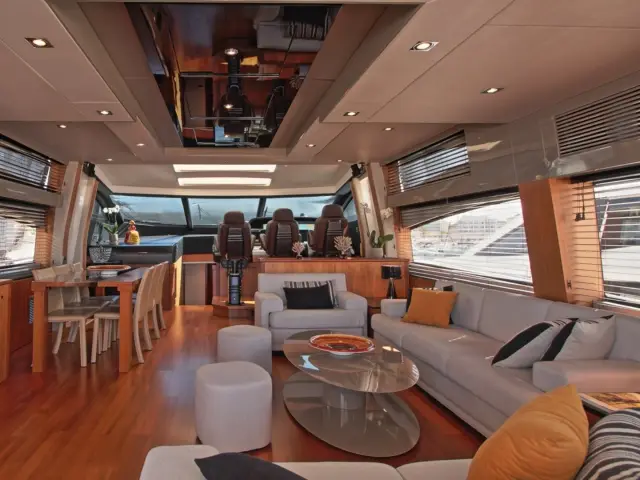 BASAD | Sunseeker Predator 84 — 26 / 37