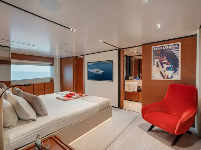 DIANA II | Custom Line Navetta 33 — 29 / 61