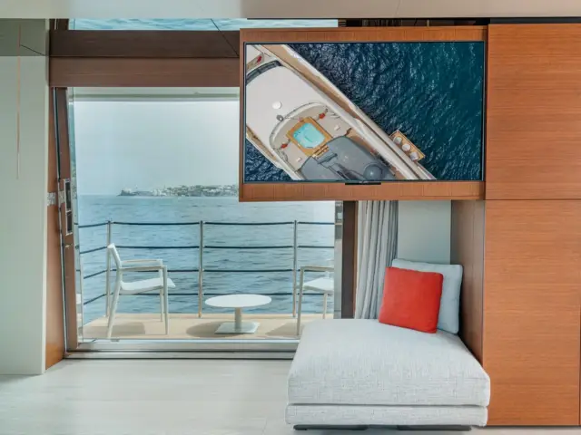 DIANA II | Custom Line Navetta 33 — 20 / 61