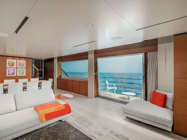 DIANA II | Custom Line Navetta 33 — 19 / 61