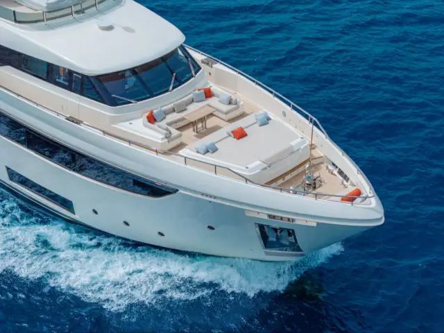 DIANA II | Custom Line Navetta 33 — 14 / 61